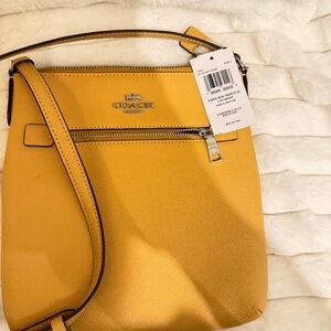 NWT Coach Mini Rowan File Bag in Honeycomb/Silver